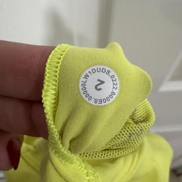 Women’s Lululemon Align Tank Nulu Size 2 Yellow Athletic Yoga Workout Pilates - Picture 6 of 7